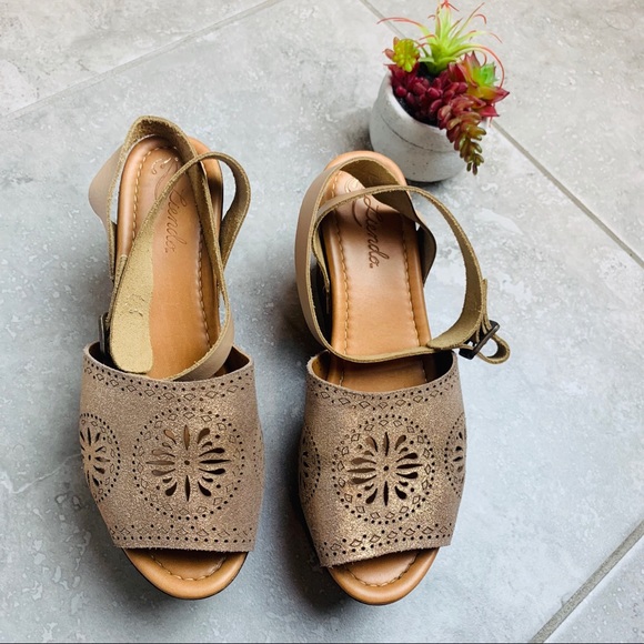 Anthropologie Liendo Leather Wedge Sandals Size 6 - Picture 2 of 11